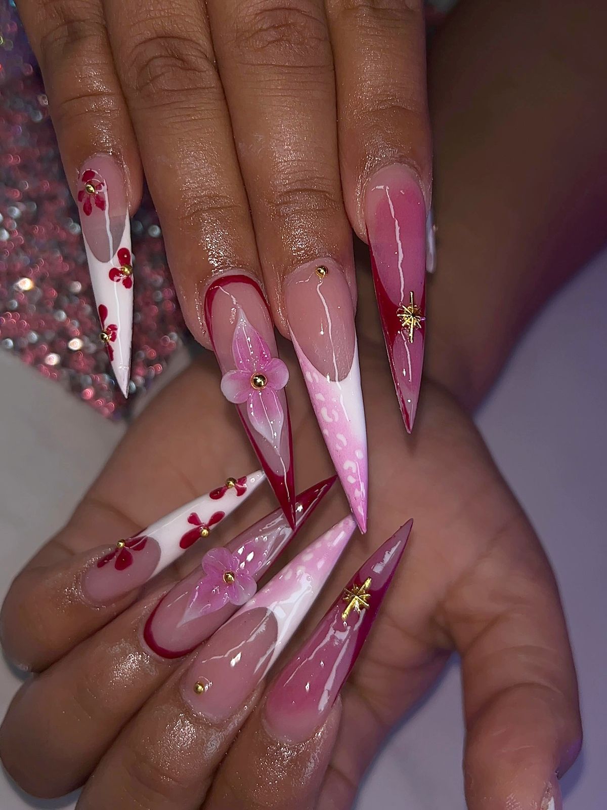 Pink stiletto set with red flowers and red outline French